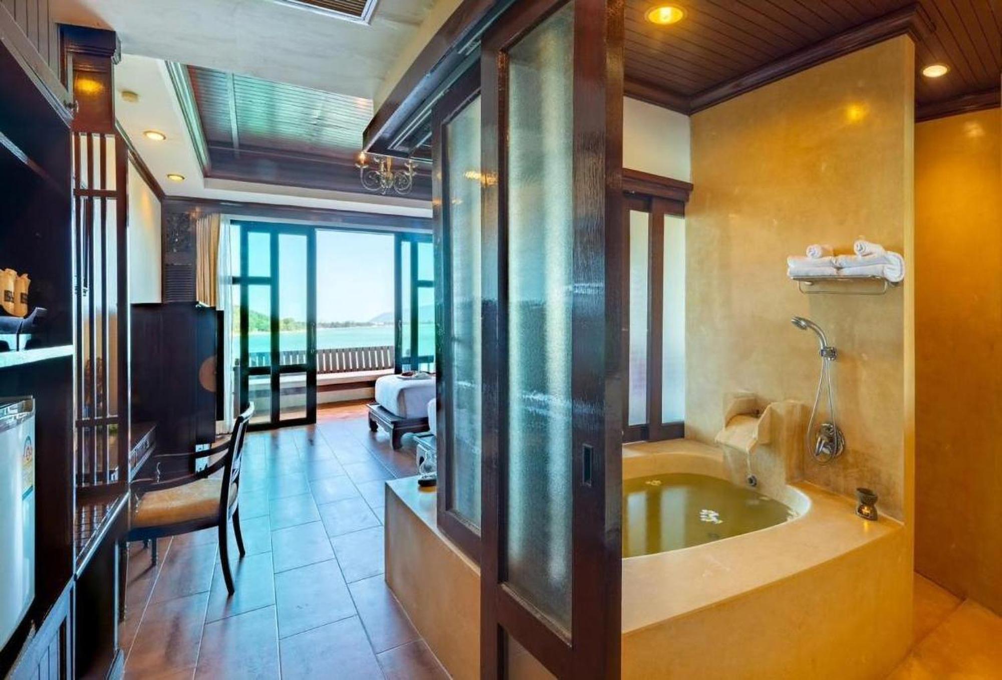 Racha Kiri Resort & Spa, Khanom Esterno foto