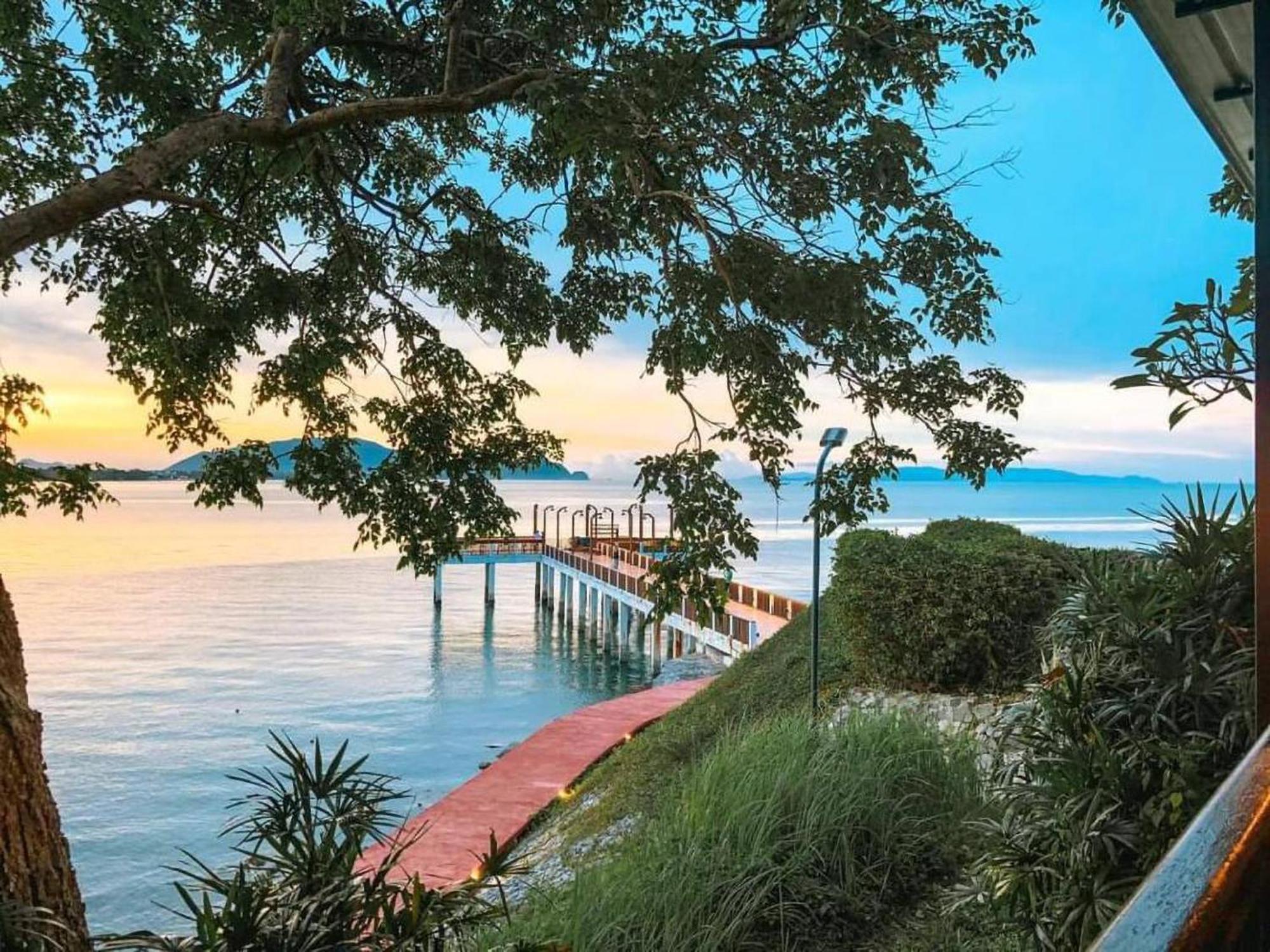Racha Kiri Resort & Spa, Khanom Esterno foto